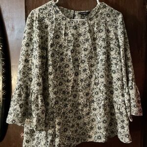 Banana Republic Black and White Floral Blouse